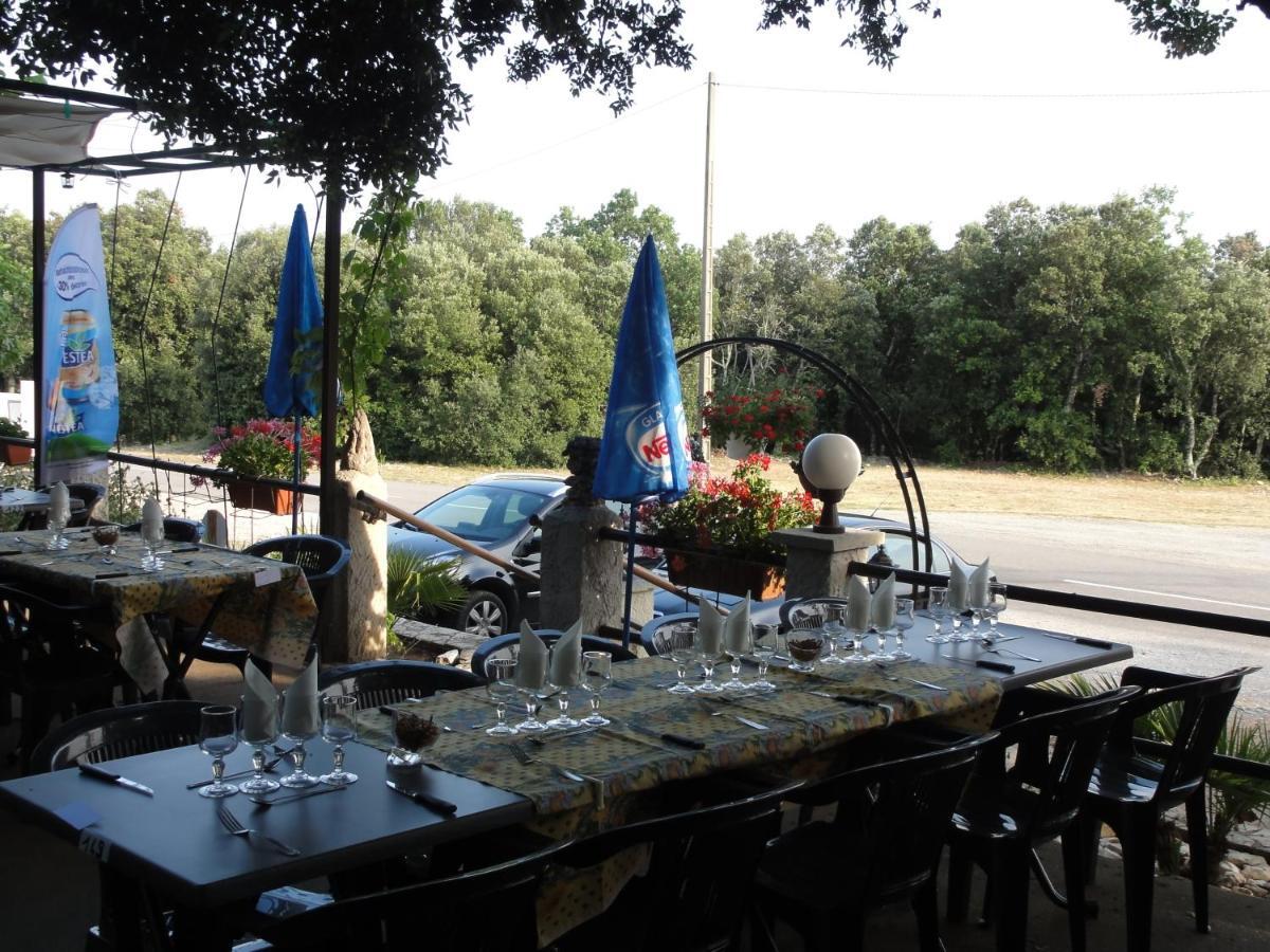 Terrasses De L'Aven Hotel Orgnac-l'Aven Bagian luar foto